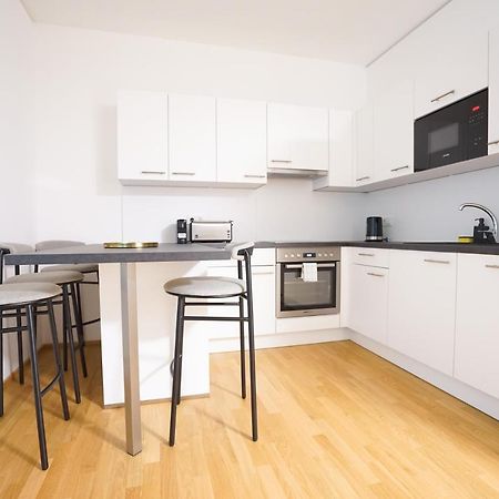 Exclusive 2-Bedroom Condo With Pool & Balcony Vienna Exterior photo