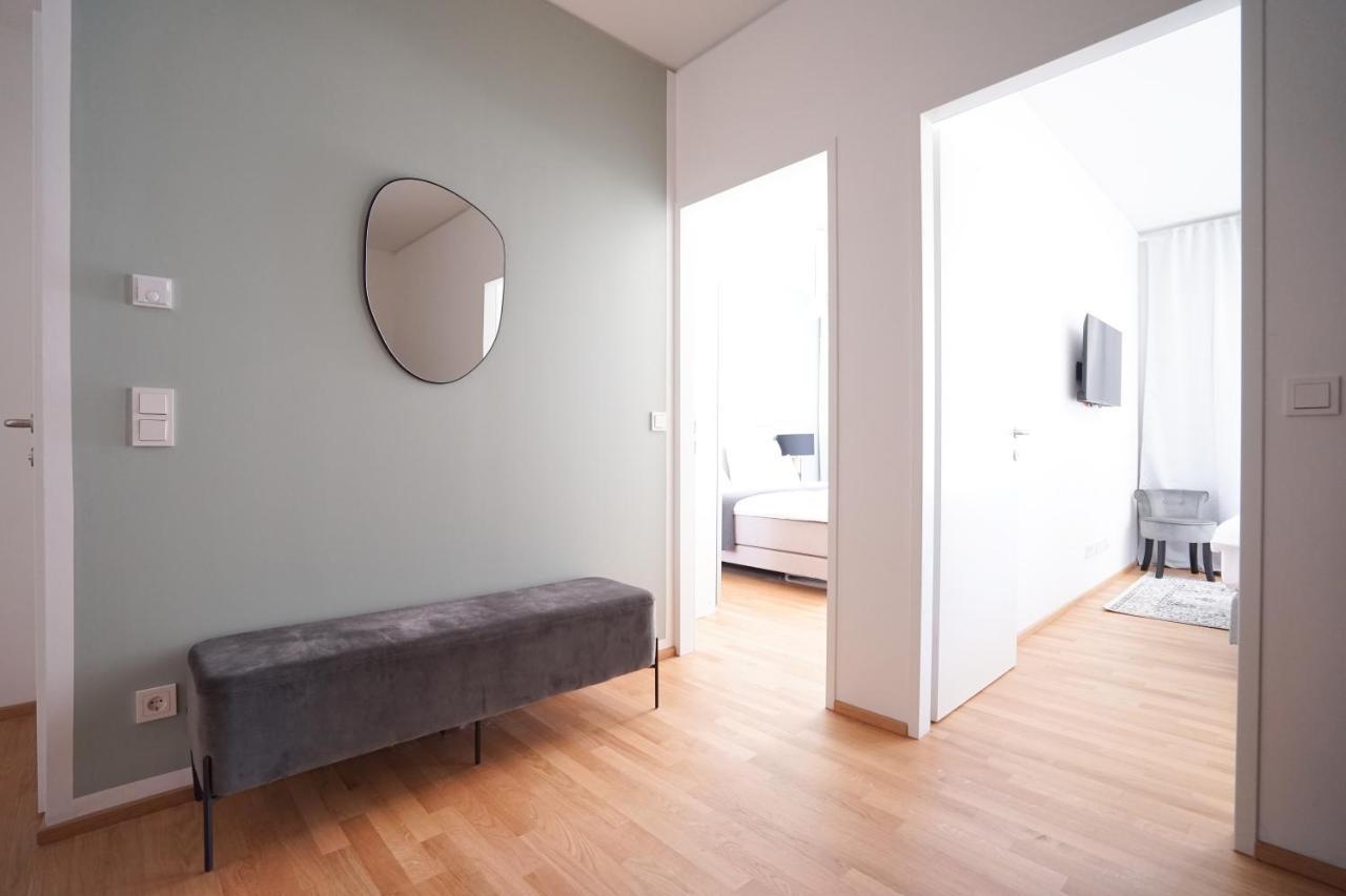 Exclusive 2-Bedroom Condo With Pool & Balcony Vienna Exterior photo